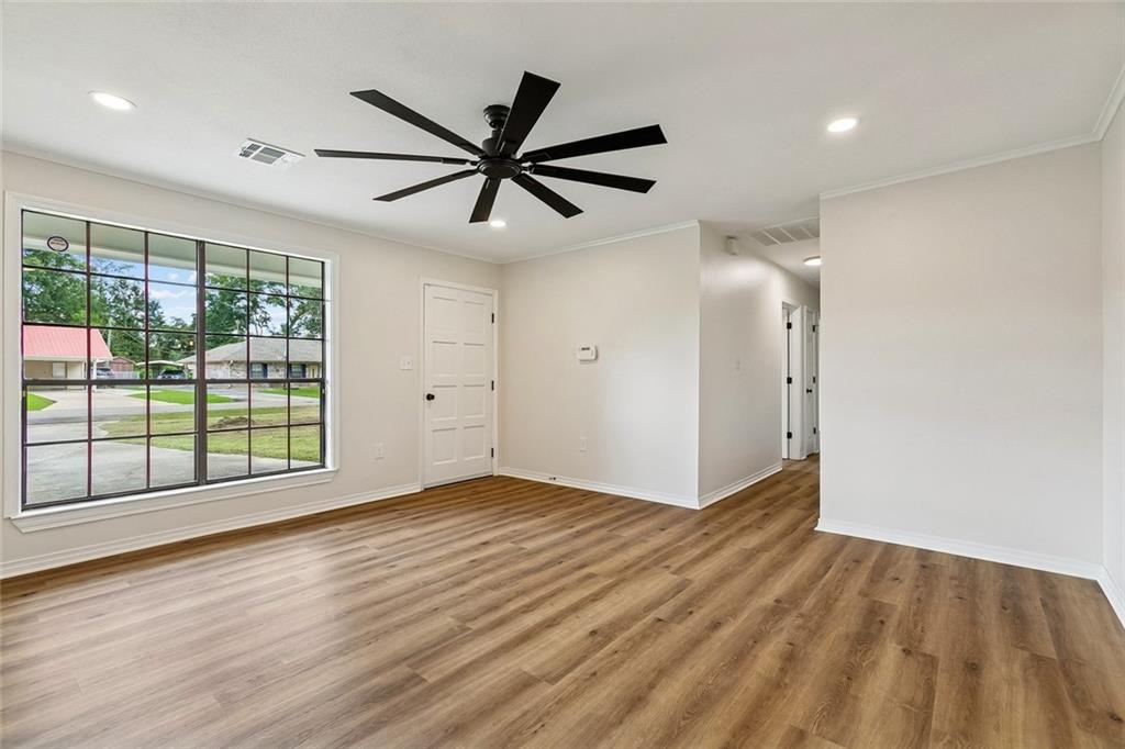 10166 AMELIA Lane