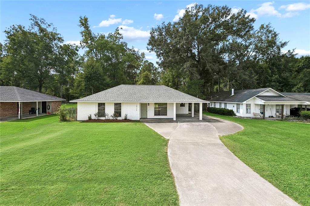 10166 AMELIA Lane