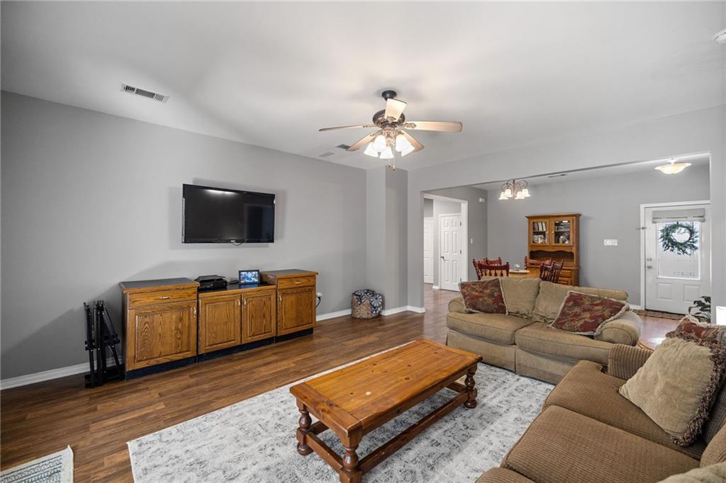 Ponchatoula, Louisiana 70454, United States, 3 Bedrooms Bedrooms, ,2 BathroomsBathrooms,Residential,Pending,63299