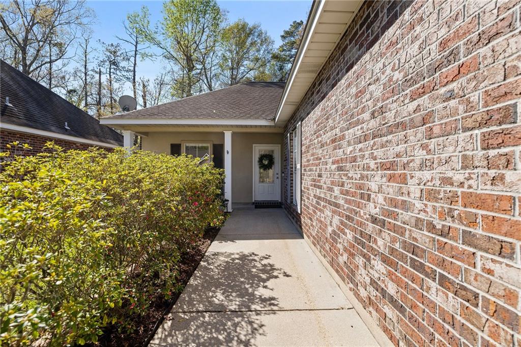 Ponchatoula, Louisiana 70454, United States, 3 Bedrooms Bedrooms, ,2 BathroomsBathrooms,Residential,Pending,63299