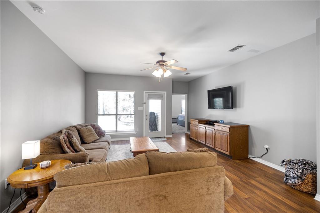 Ponchatoula, Louisiana 70454, United States, 3 Bedrooms Bedrooms, ,2 BathroomsBathrooms,Residential,Pending,63299