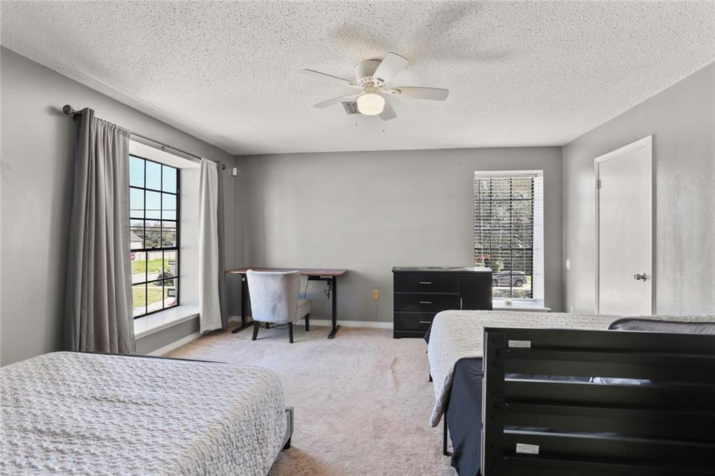 New Orleans, Louisiana 70124, United States, 4 Bedrooms Bedrooms, ,3 BathroomsBathrooms,Residential,Active,64014