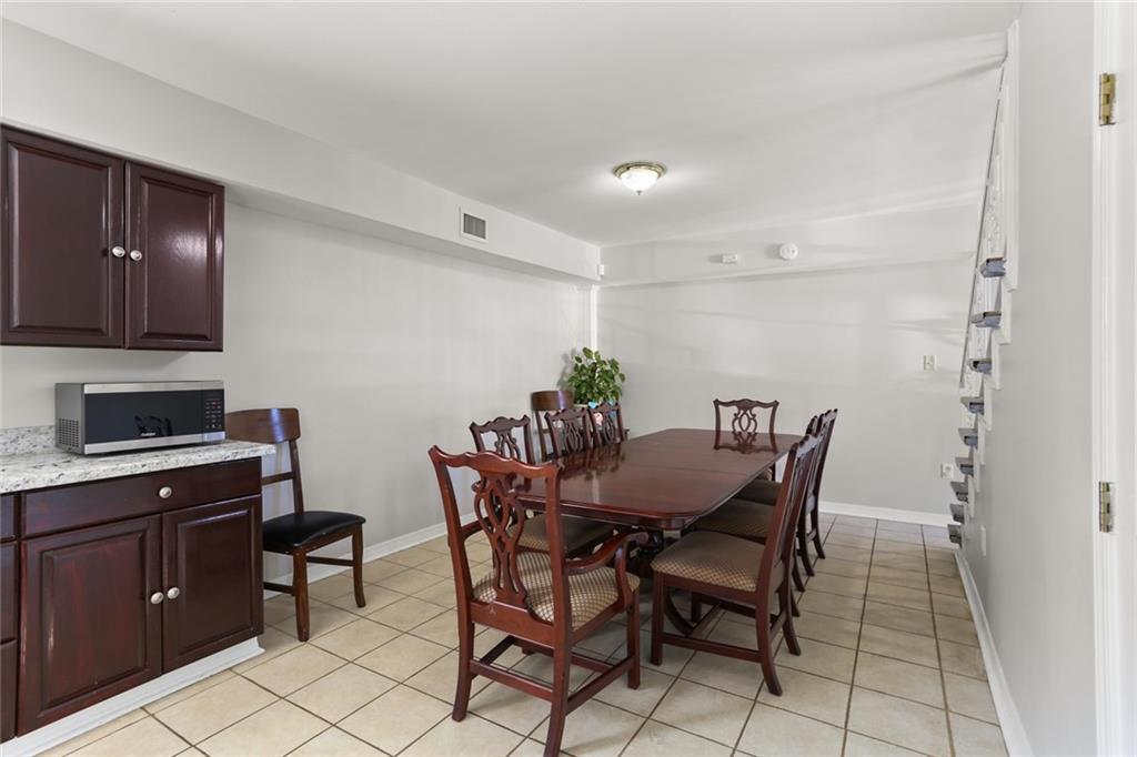 New Orleans, Louisiana 70124, United States, 4 Bedrooms Bedrooms, ,3 BathroomsBathrooms,Residential,Active,64014