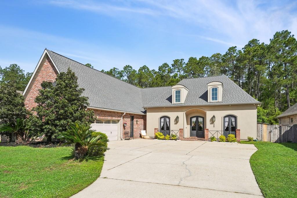 205 GRANDE MAISON Boulevard