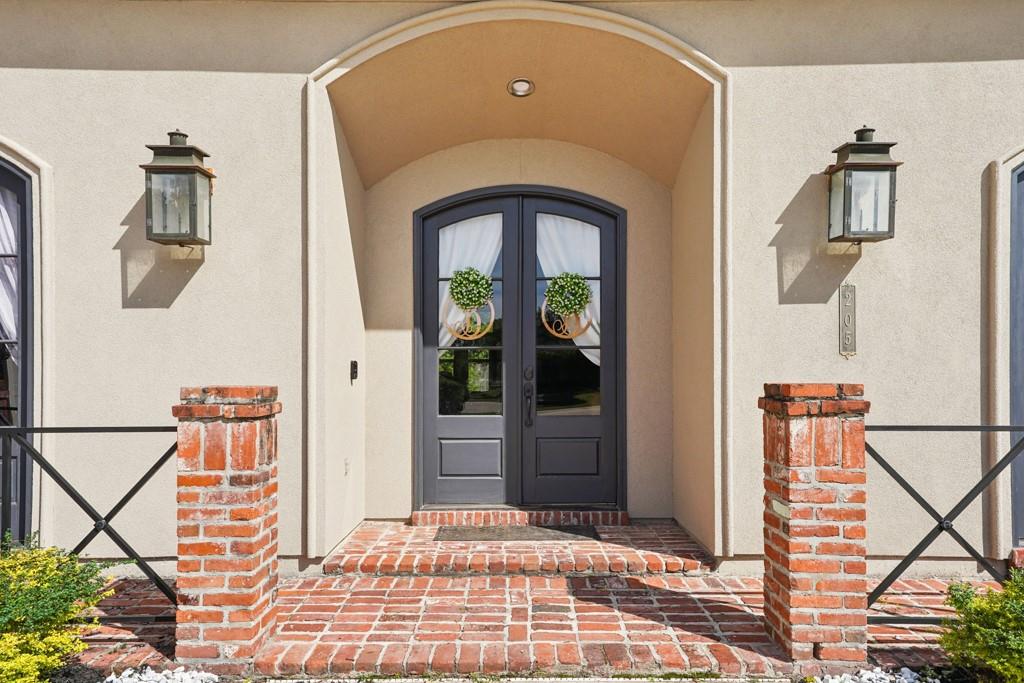 205 GRANDE MAISON Boulevard