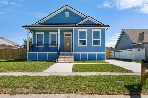 13257 ST HELENA Place New Orleans LA 70129