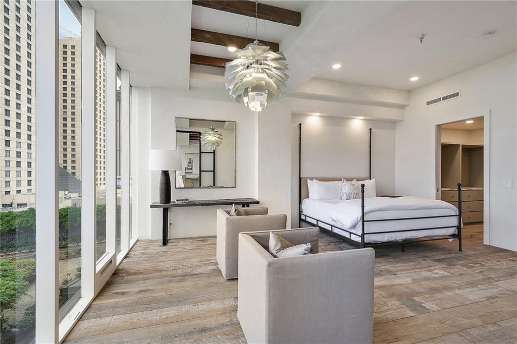 New Orleans, Louisiana 70130, United States, 1 Bedroom Bedrooms, ,2 BathroomsBathrooms,Residential,Active,73855