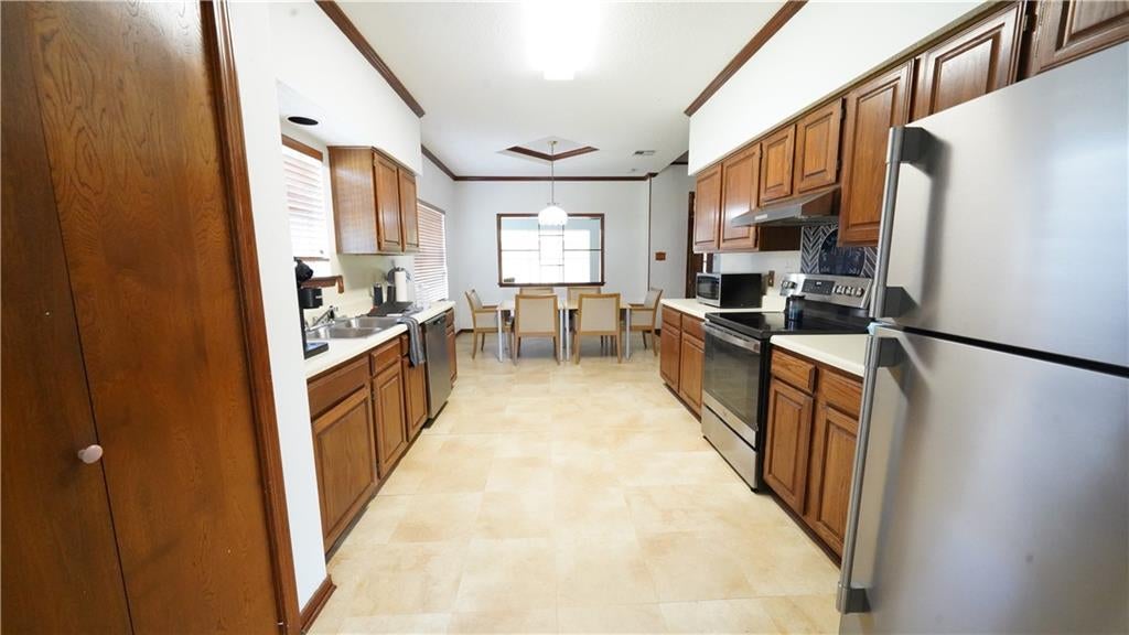 155 VILLERE Drive