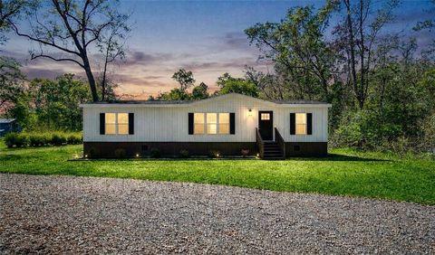 Photo of 41653 W PORTIER Road, Ponchatoula, LA 70454 (MLS # 2559226)