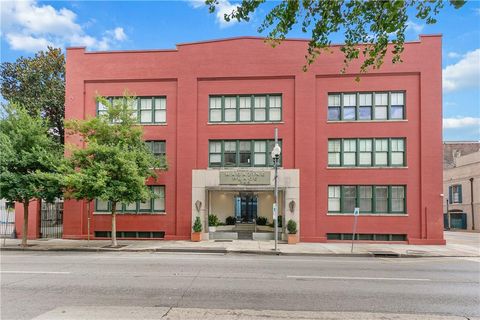 760 MAGAZINE Street 210 New Orleans LA 70130