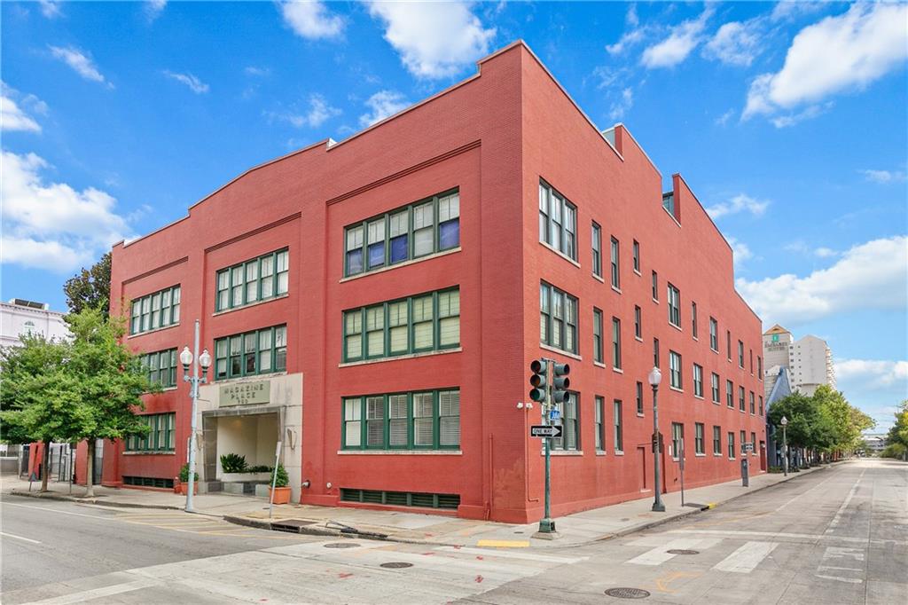 760 MAGAZINE Street 210