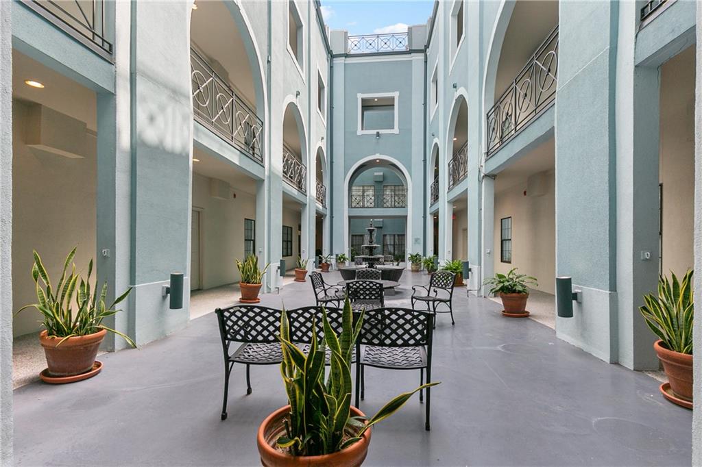 760 MAGAZINE Street 210