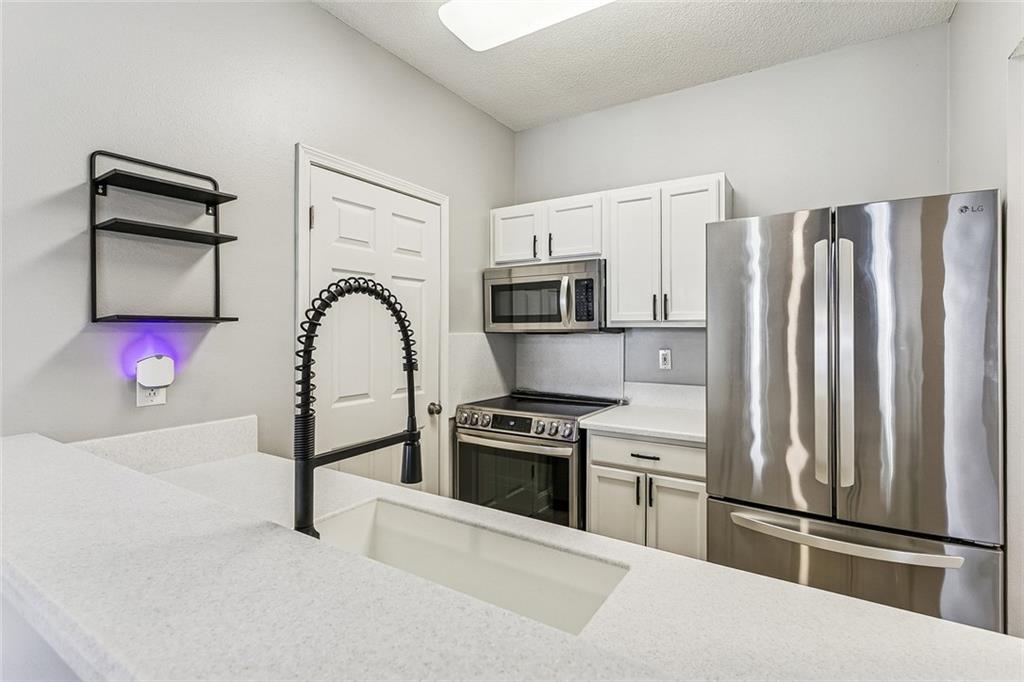 507 SPARTAN Drive 4102
