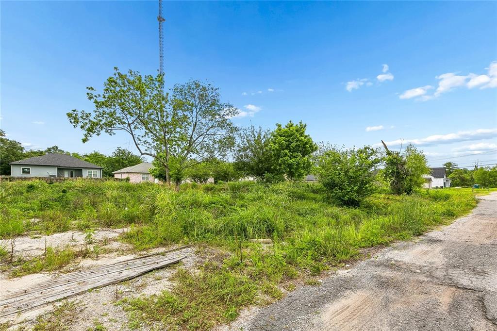 3166 ELMWOOD PARK Drive