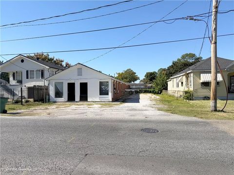 726 LABARRE Road Jefferson LA 70121