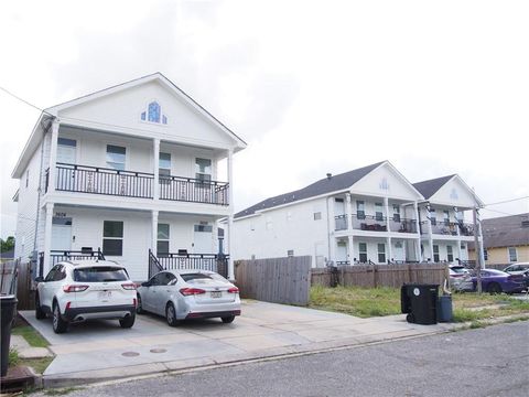 3604-06, 3612-14, 3616-18 3RD Street New Orleans LA 70125