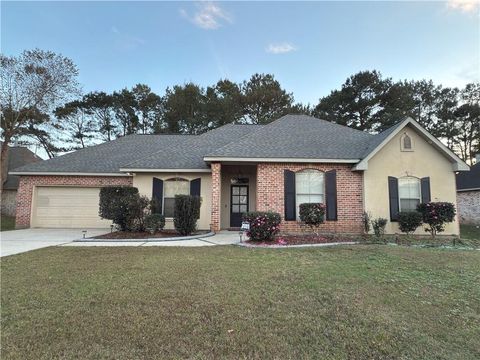 249 FAIRFIELD OAKS Drive Madisonville LA 70447