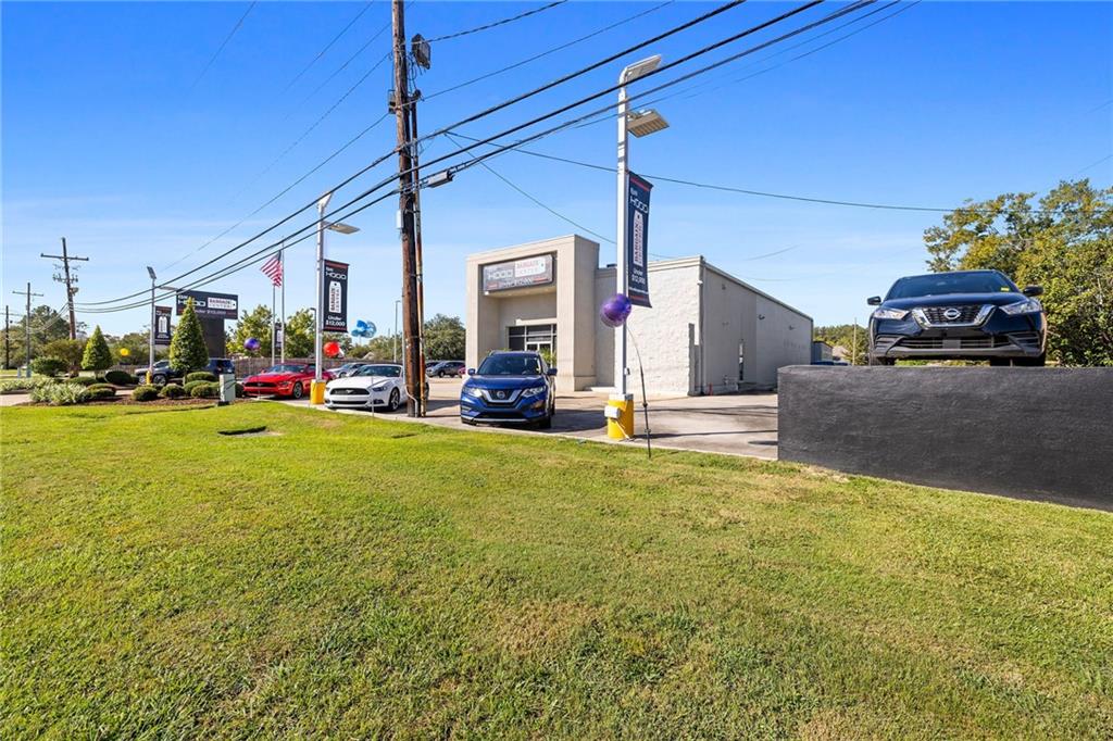 1308 S MORRISON Boulevard