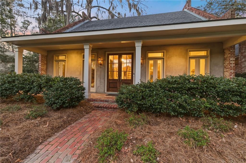 52 MAGNOLIA RIDGE Drive