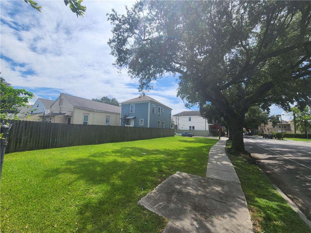 2139 S LIBERTY Street