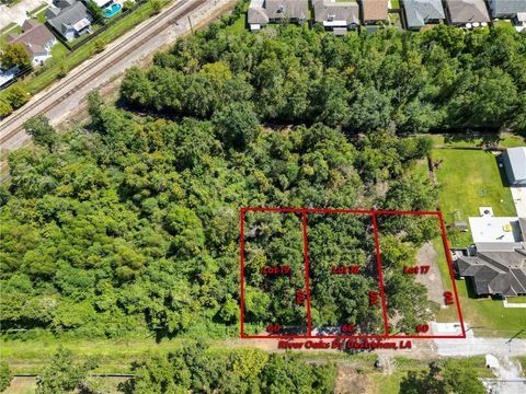 432 RIVER OAKS Drive Destrehan LA 70047