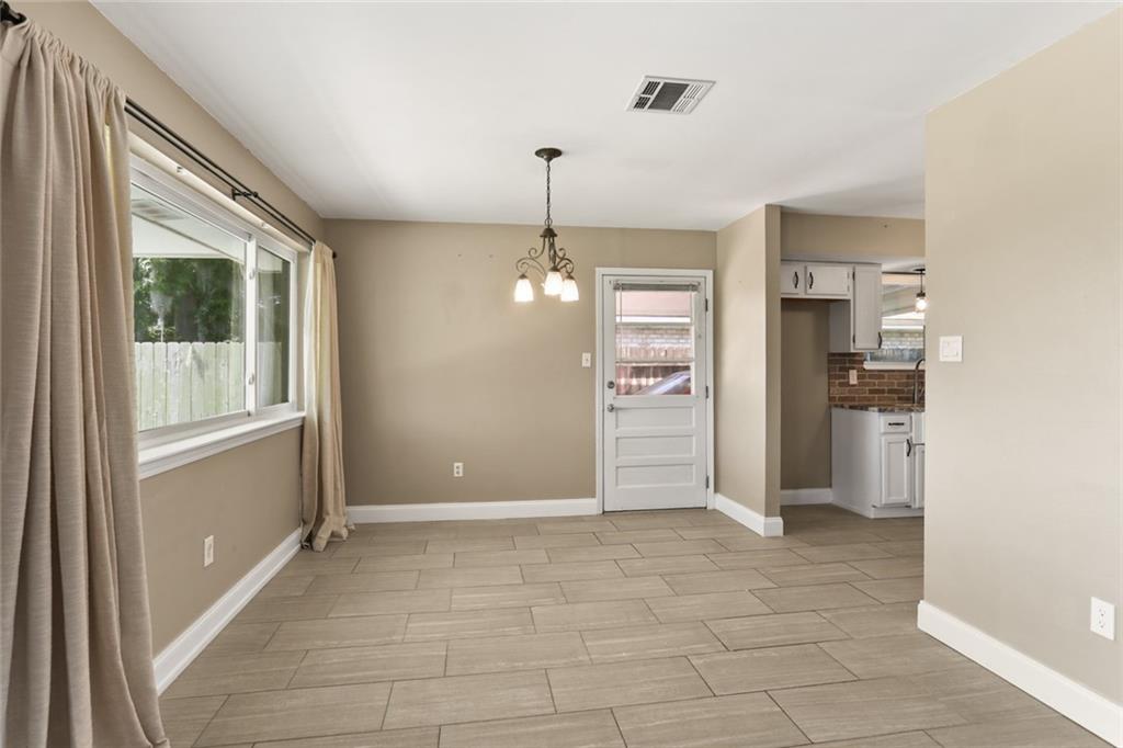 337 LAKEWOOD Drive