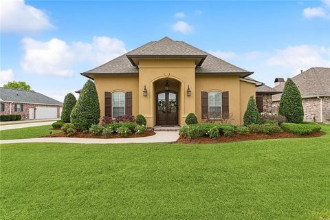 212 LAC CYPRIERE Drive Luling LA 70070