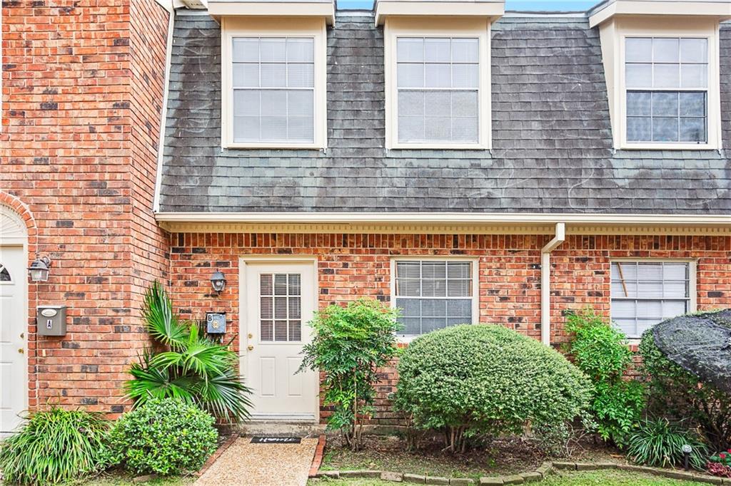 Metairie, Louisiana 70006, United States, 16 Bedrooms Bedrooms, ,12 BathroomsBathrooms,Residential,Pending,69823