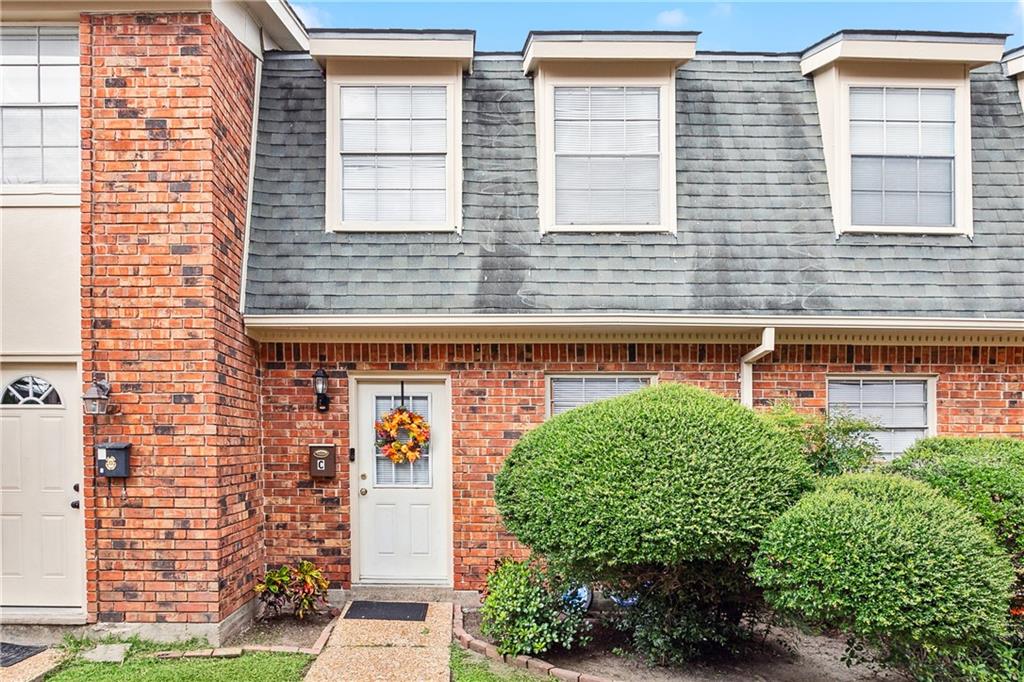 Metairie, Louisiana 70006, United States, 16 Bedrooms Bedrooms, ,12 BathroomsBathrooms,Residential,Pending,69823