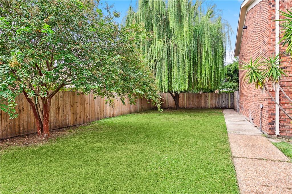 Metairie, Louisiana 70006, United States, 16 Bedrooms Bedrooms, ,12 BathroomsBathrooms,Residential,Pending,69823