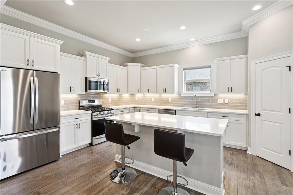 Covington, Louisiana 70435, United States, 4 Bedrooms Bedrooms, ,3 BathroomsBathrooms,Residential,Active,194678