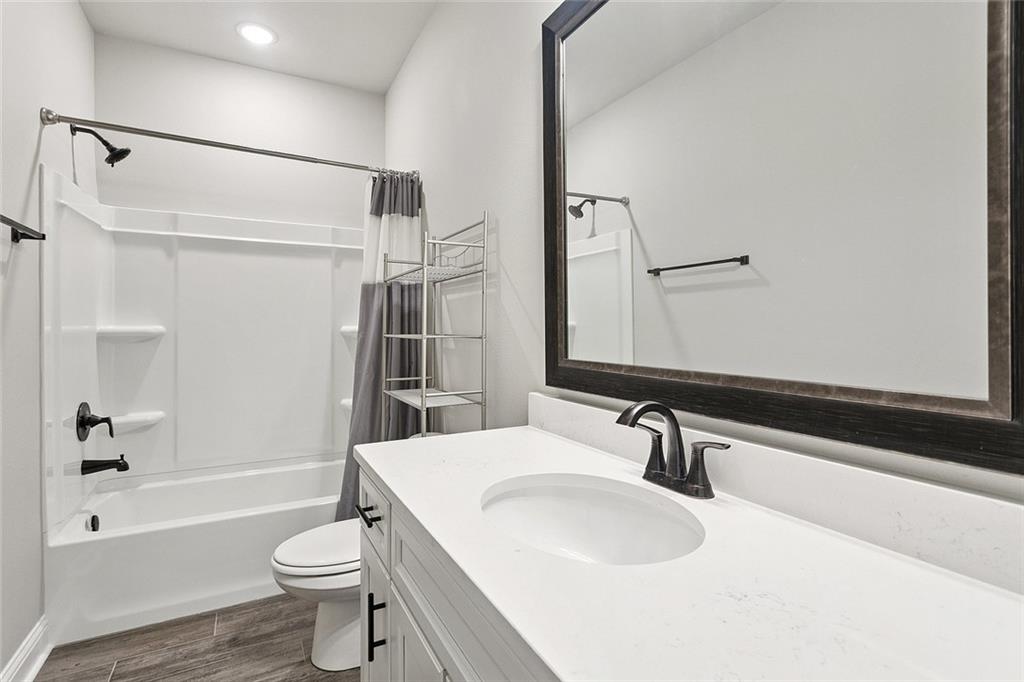 Covington, Louisiana 70435, United States, 4 Bedrooms Bedrooms, ,3 BathroomsBathrooms,Residential,Active,194678