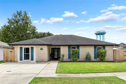 2305 CYPRESS Drive Meraux LA 70075