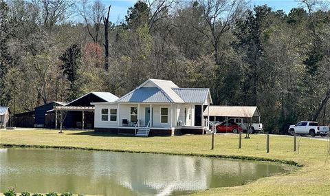 29748 CLINTON THREETON Drive Albany LA 70711