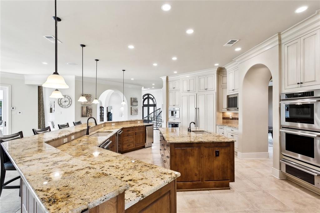 Mandeville, Louisiana 70471, United States, 5 Bedrooms Bedrooms, ,6 BathroomsBathrooms,Residential,Active,102734