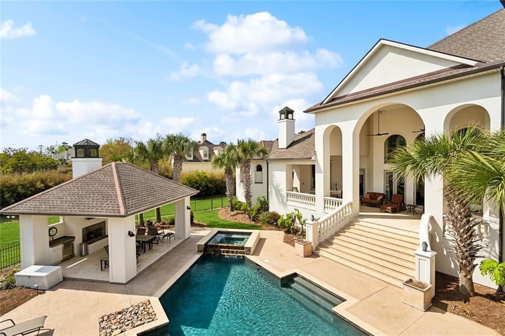 Mandeville, Louisiana 70471, United States, 5 Bedrooms Bedrooms, ,6 BathroomsBathrooms,Residential,Active,102734