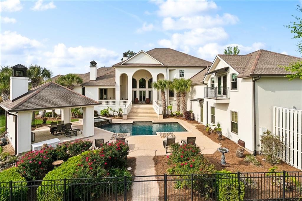 Mandeville, Louisiana 70471, United States, 5 Bedrooms Bedrooms, ,6 BathroomsBathrooms,Residential,Active,102734