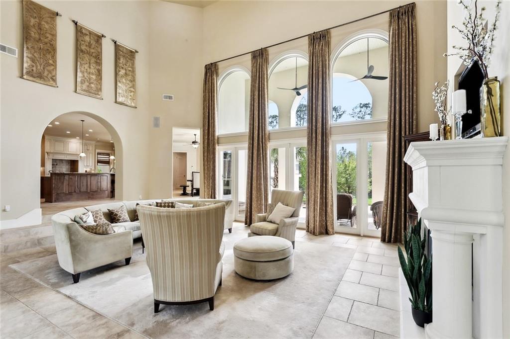 Mandeville, Louisiana 70471, United States, 5 Bedrooms Bedrooms, ,6 BathroomsBathrooms,Residential,Active,102734