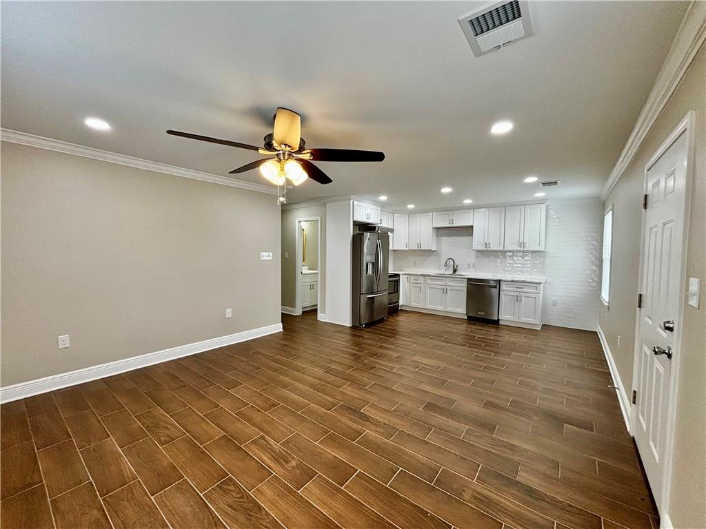 Westwego, Louisiana 70094, United States, 3 Bedrooms Bedrooms, ,2 BathroomsBathrooms,Residential,Active,65521