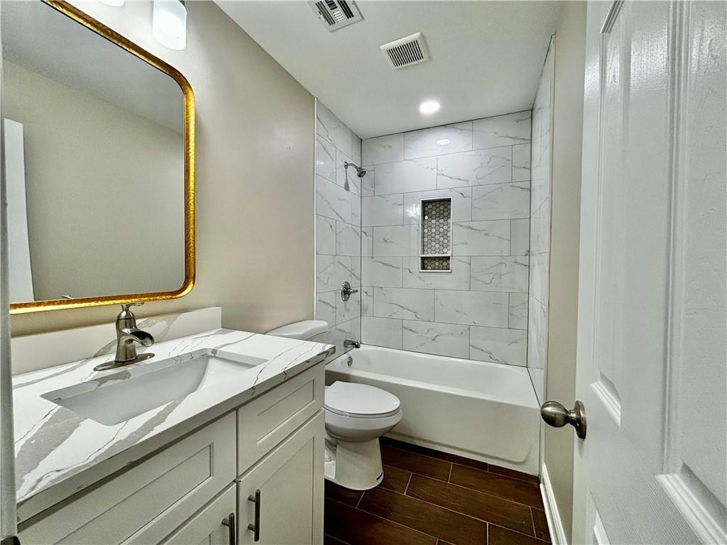 Westwego, Louisiana 70094, United States, 3 Bedrooms Bedrooms, ,2 BathroomsBathrooms,Residential,Active,65521