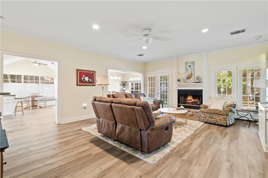 345 BEAU RIVAGE Drive
