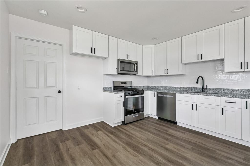 2100 MARGARET Lane