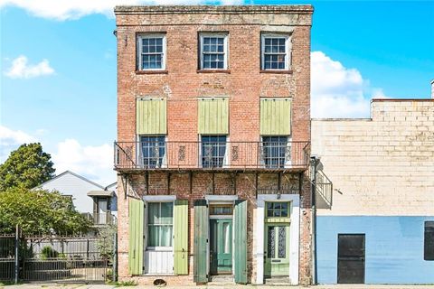 1173 MAGAZINE Street New Orleans LA 70130