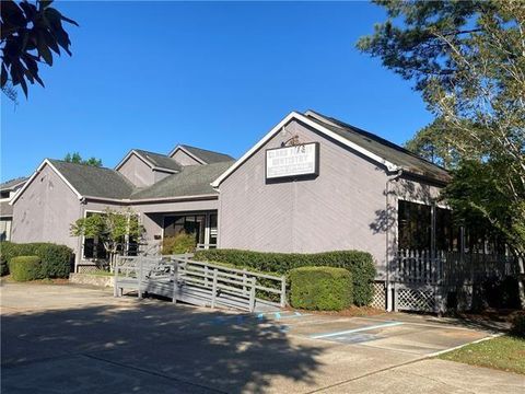 639 N LOTUS Drive 1-3 Mandeville LA 70471