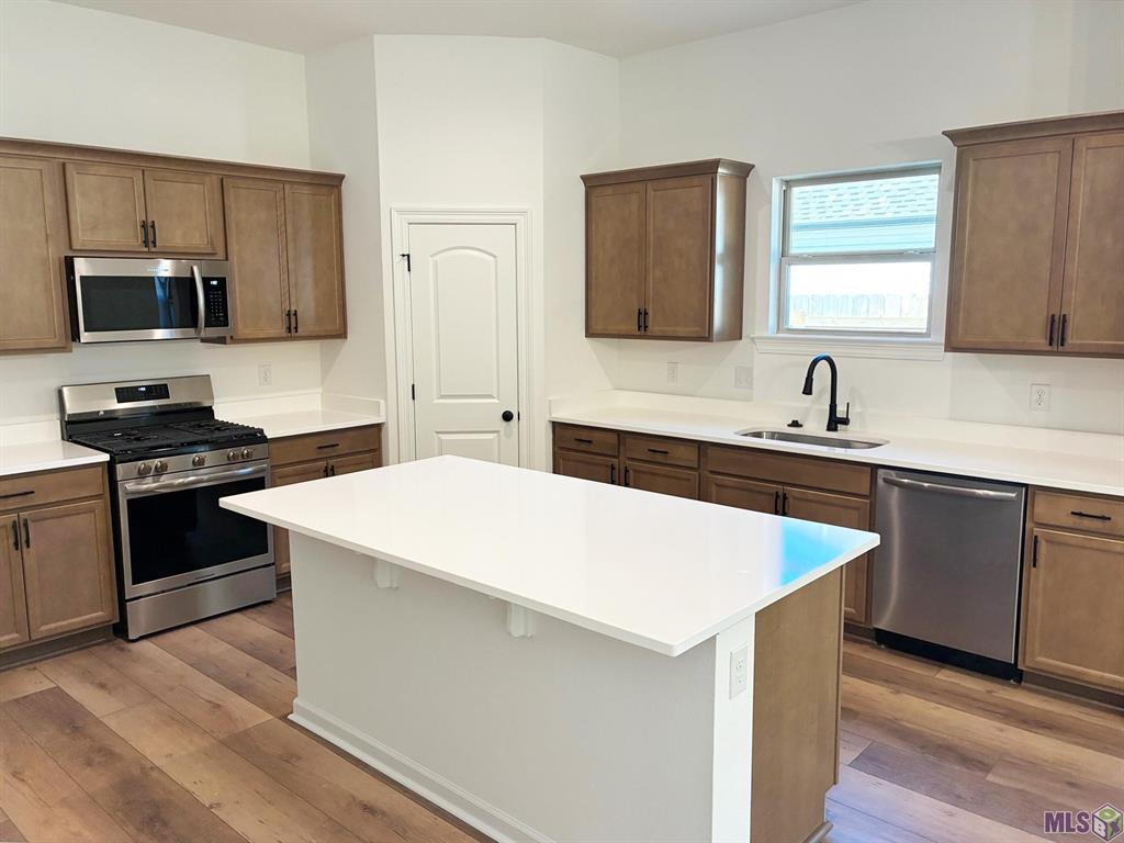 60381 Sunset Oak Boulevard