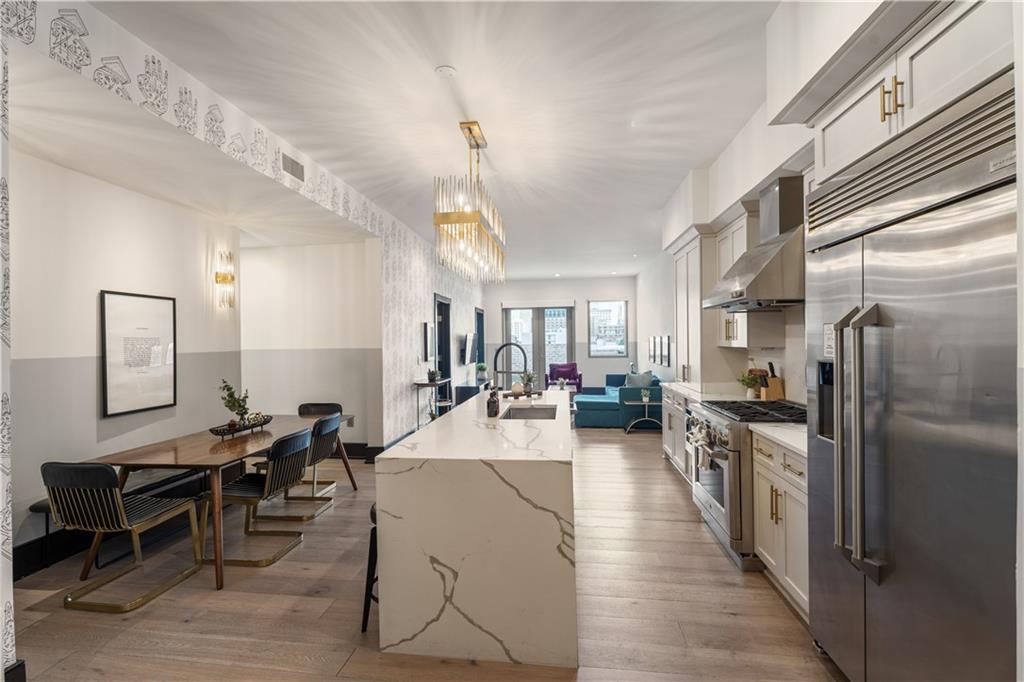 888 BARONNE Street PH 6