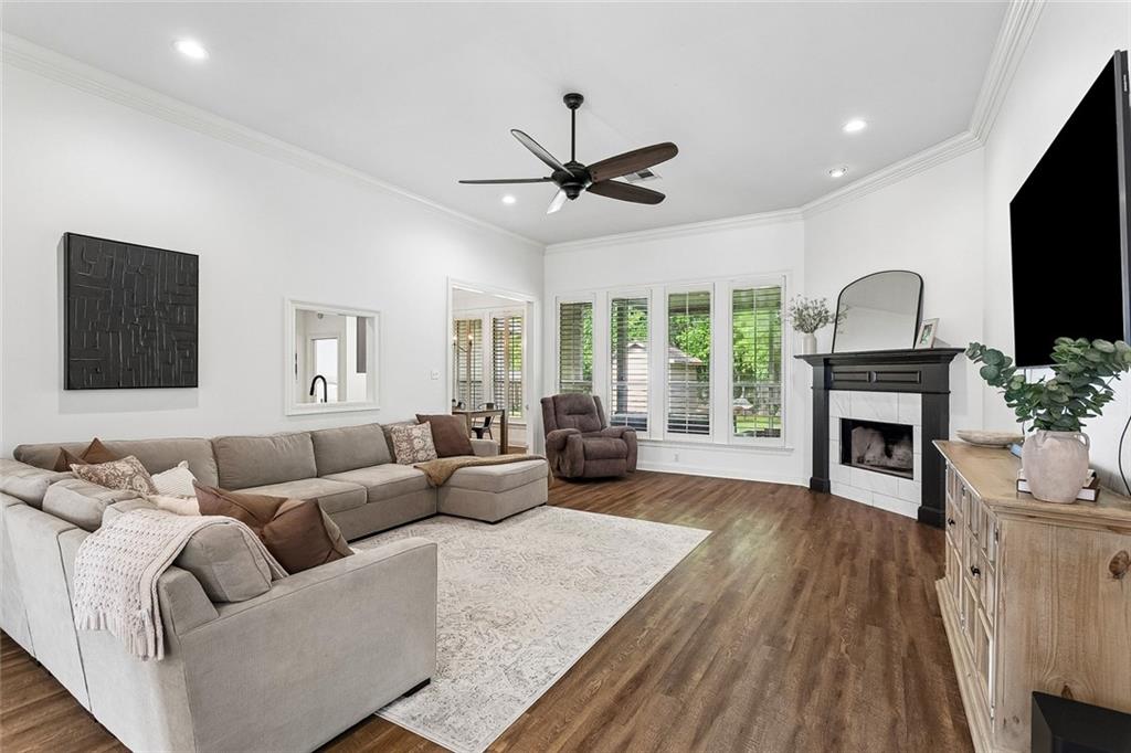 2653 BLUFF Court