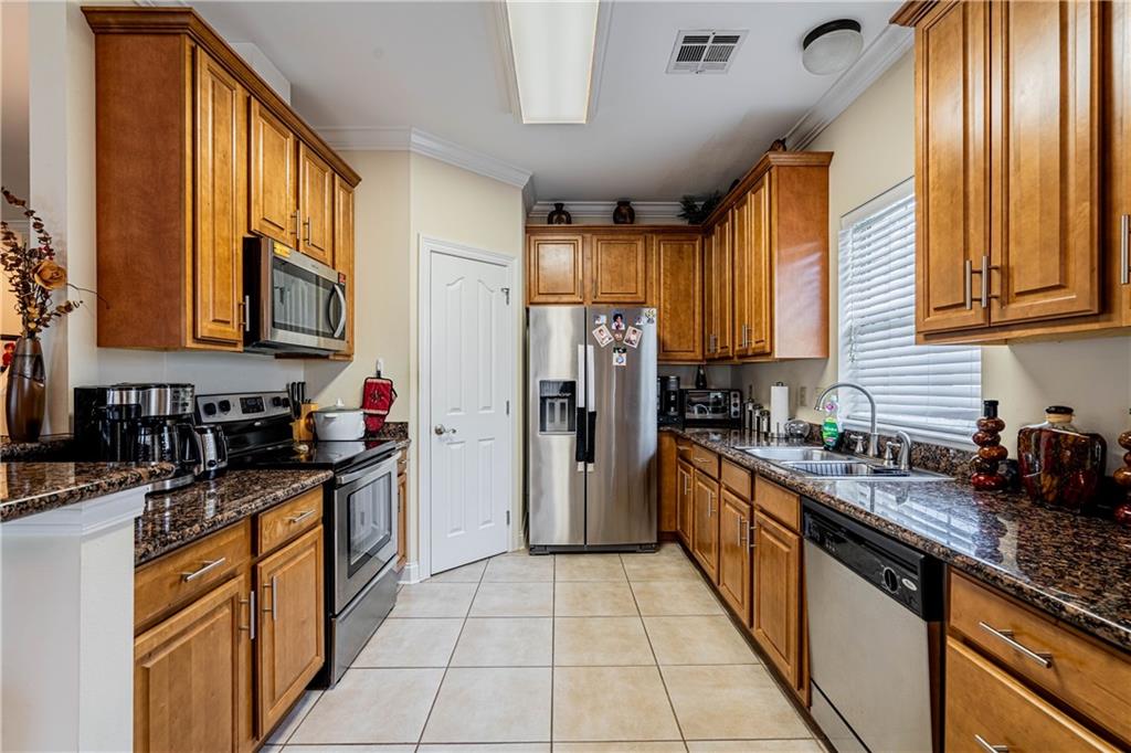 1326 PRENTISS Avenue