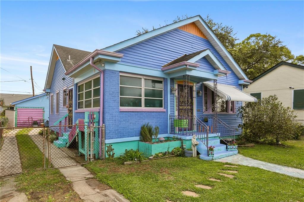 2034 EVERGREEN Avenue