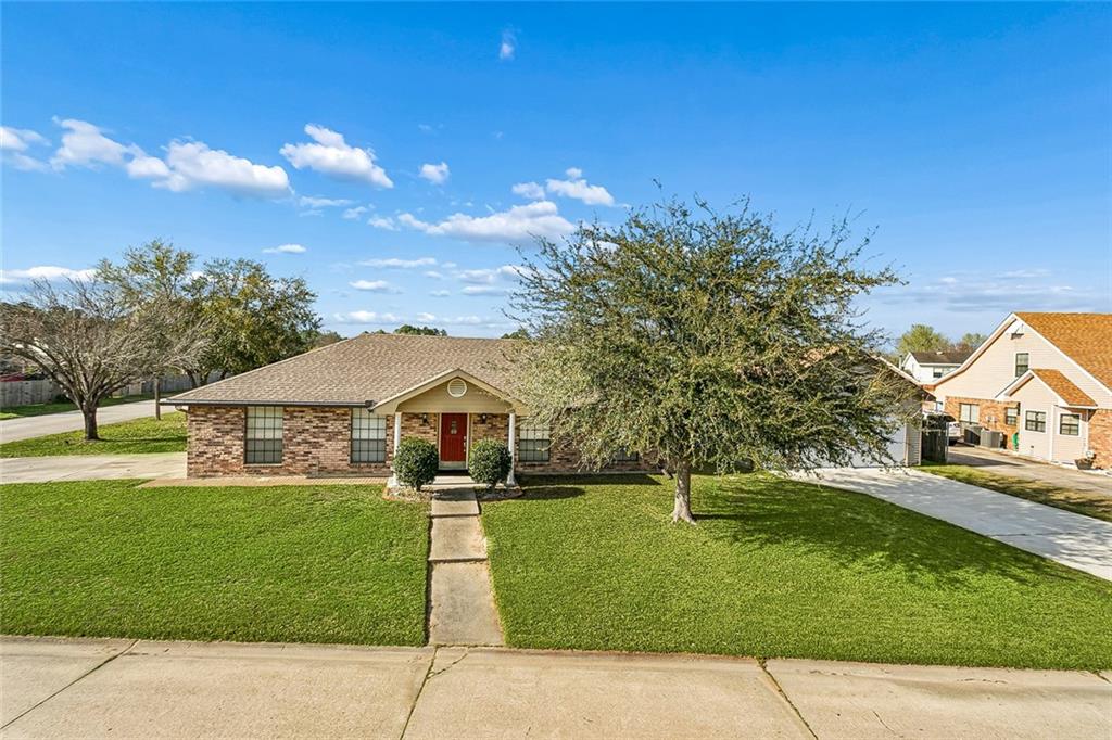 200 N PEBBLE BEACH Court